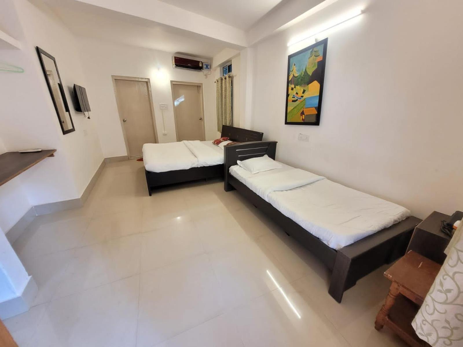 Hilltop Lodge غاواهاتي الغرفة الصورة
