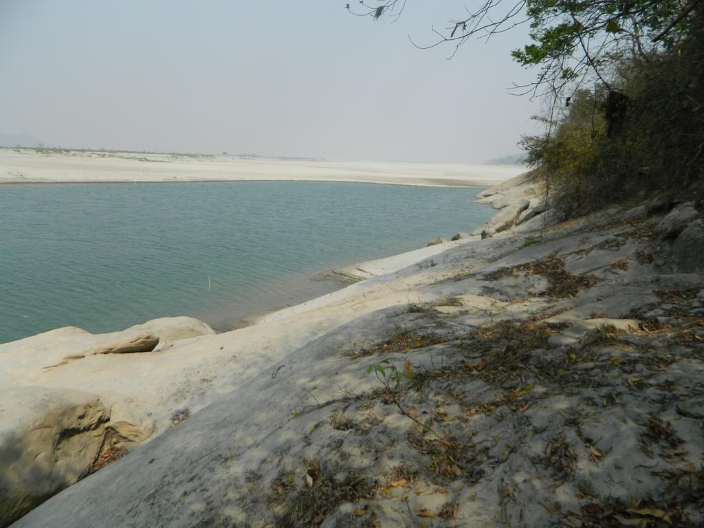 Hilltop Lodge غاواهاتي المظهر الخارجي الصورة