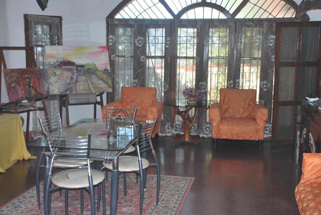 Hilltop Lodge غاواهاتي المظهر الخارجي الصورة