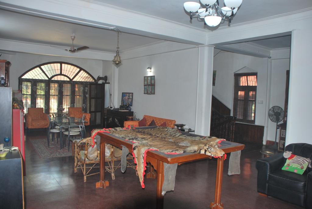 Hilltop Lodge غاواهاتي المظهر الخارجي الصورة