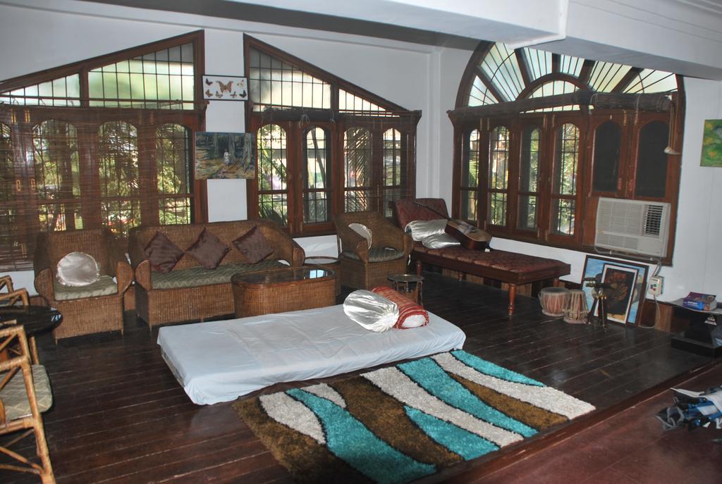 Hilltop Lodge غاواهاتي المظهر الخارجي الصورة