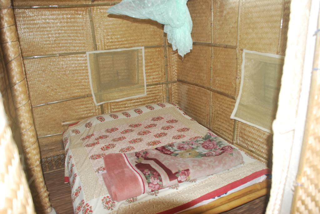Hilltop Lodge غاواهاتي المظهر الخارجي الصورة