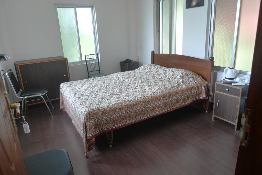 Hilltop Lodge غاواهاتي المظهر الخارجي الصورة